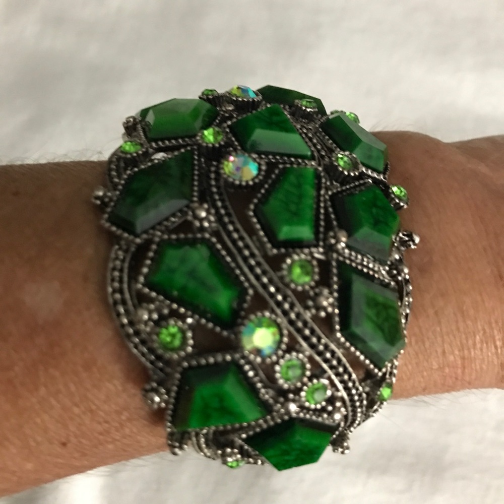 Jewelry, Two Bracelets . - Picture 8 of 12